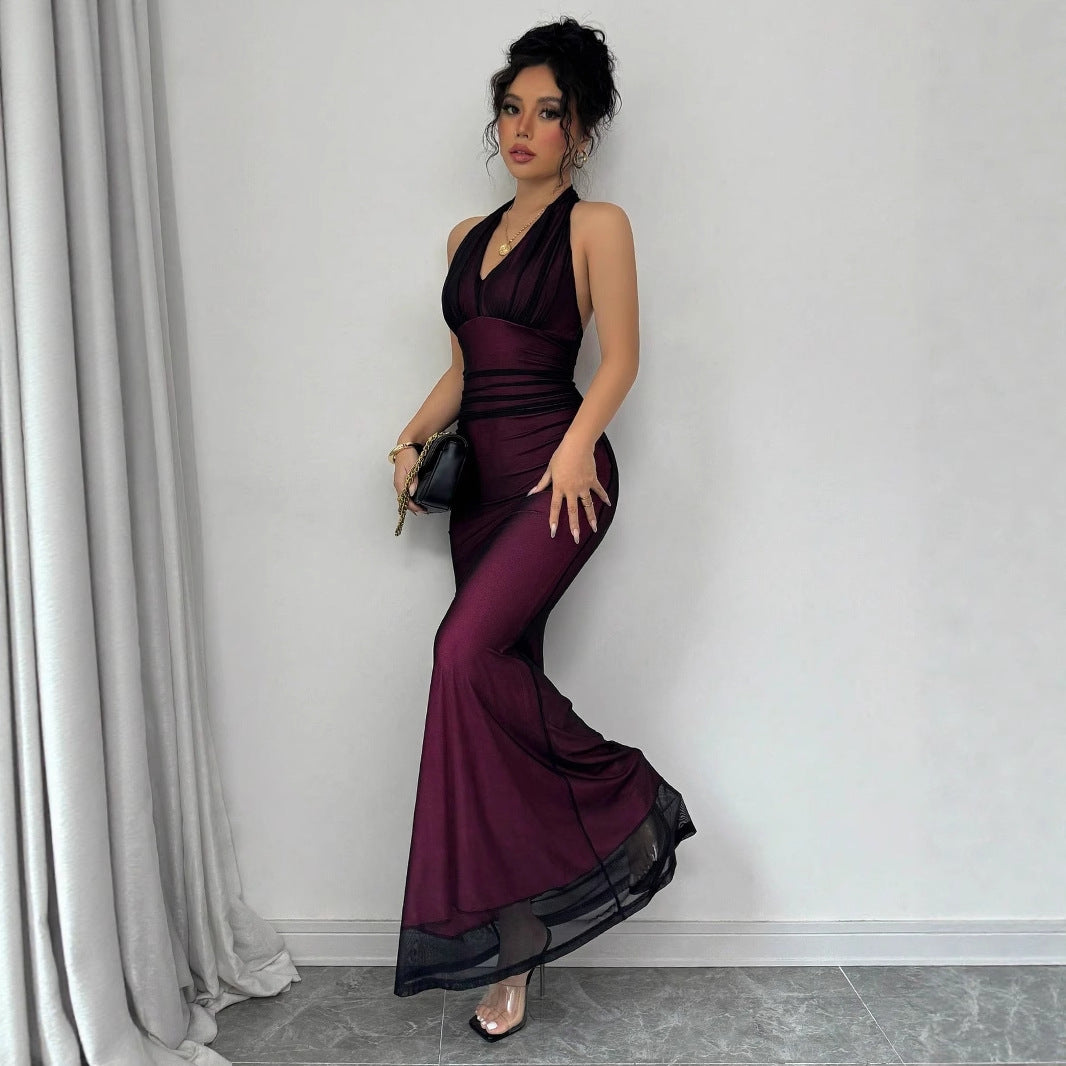 Damen Elegantes Maxikleid mit tiefem V-Ausschnitt und taillierendem Schnitt Echo Archiv