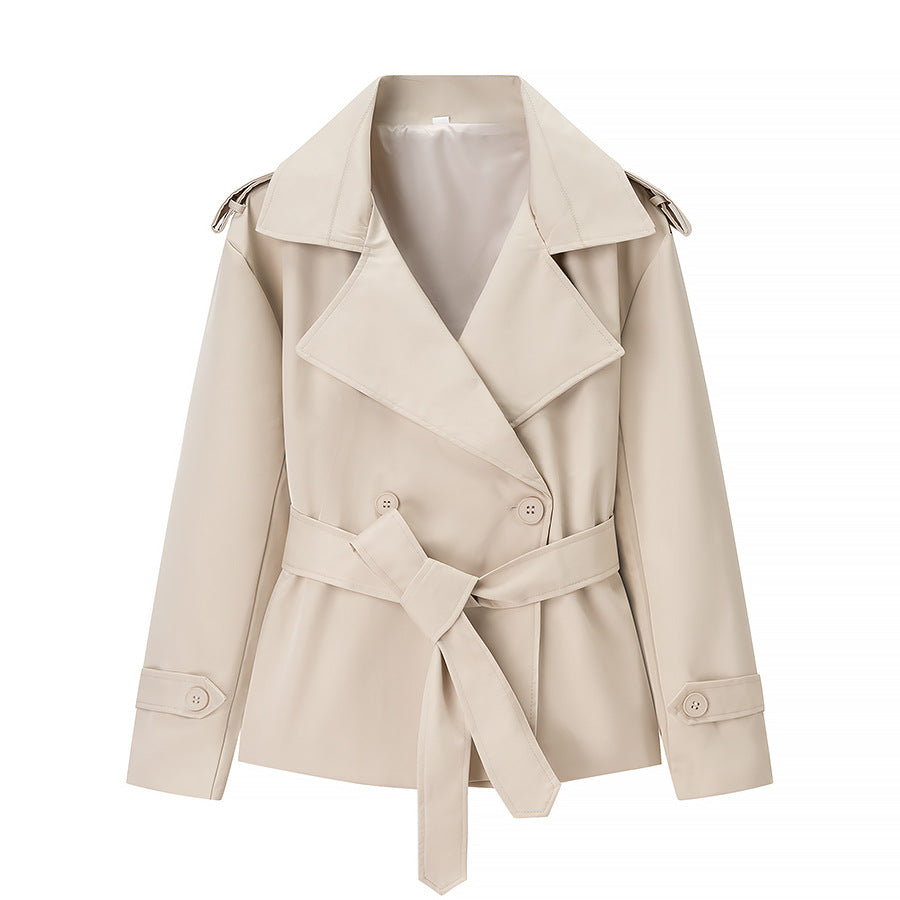 Damen nan kurze Trenchcoat Jacke mit Taillengürtel breitem Revers und dekorativen Schulterklappen Echo Archiv