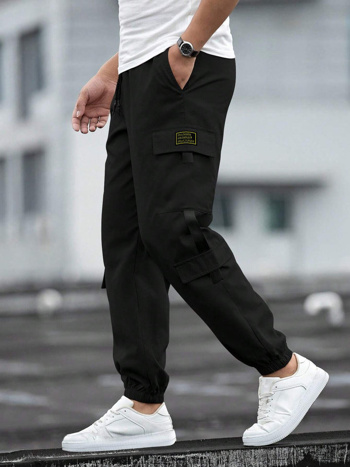 Herren Cargo-Hose mit funktionalen Taschen und elastischem Bund Echoarchiv