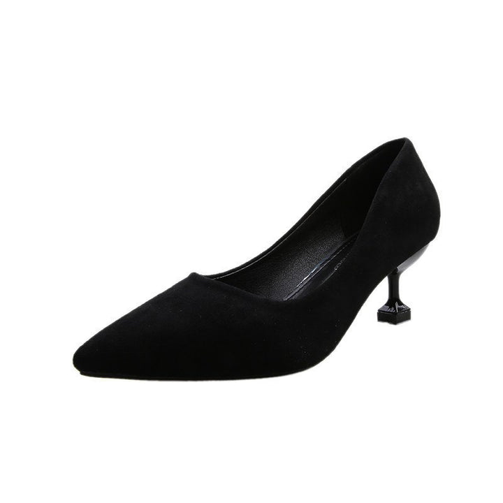 Damen Klassische spitz zulaufende Samtvelours‑Pumps mit skulpturellem Mini‑Absatz Echo Archiv