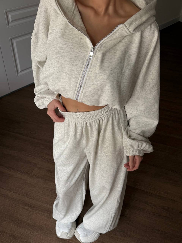 Damen cropped Kapuzen-Zipjacke mit Ballonärmeln und hochgeschnittener weiter Sweatpants-Set – Auréline
