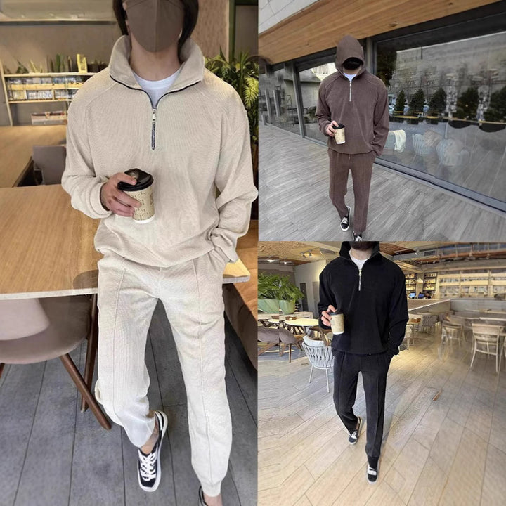 Herren sportliches Fleece-Outfit mit halbem Reißverschluss Echoarchiv