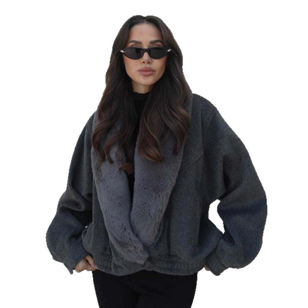 Damen Kurzjacke mit voluminösem Kunstfell-Schalkragen und elastischem Saum Echoarchiv