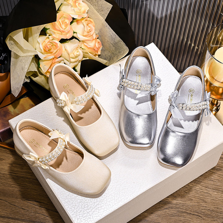 Mädchen Ballerina-Schuhe mit dekorativen Perlen- und Schleifenakzenten Echo Archiv