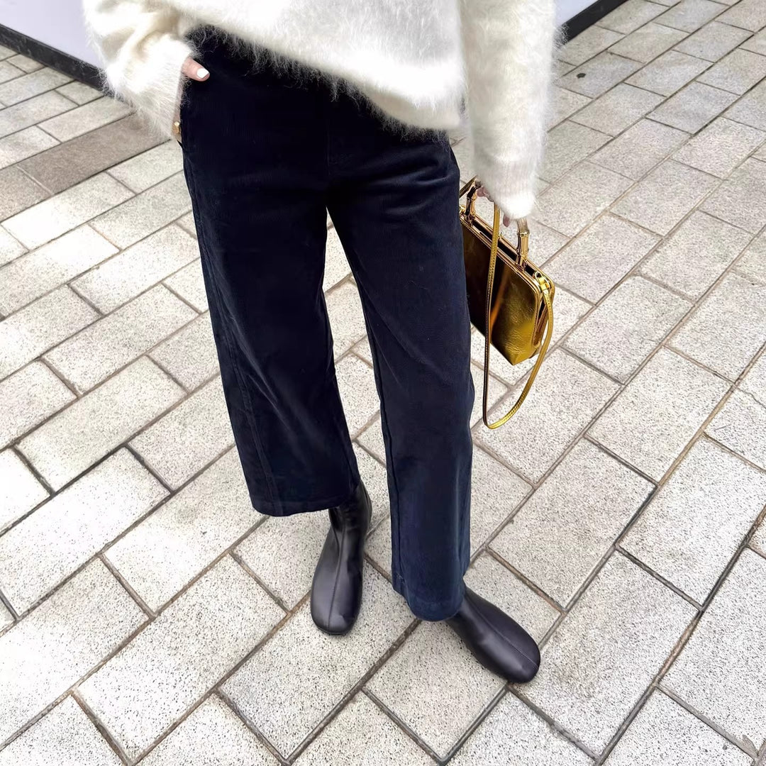 Damen Hochtaillierte Samt-Culotte mit weitem Bein und dezenten Eingrifftaschen Echo Archiv