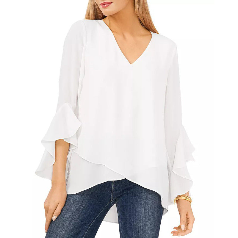 Damen Chiffon-Bluse mit V-Ausschnitt, asymmetrischem Saum und Volant-Ärmeln – Avérine