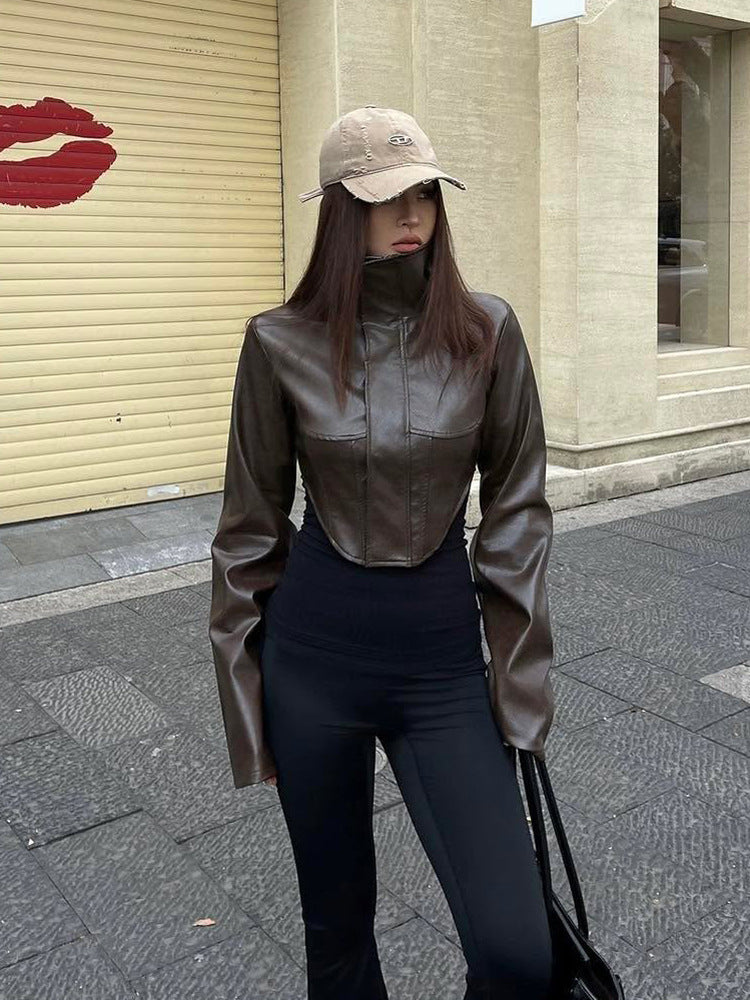Damen Cropped Kunstleder‑Corsagenjacke mit hohem Stehkragen und verlängerten Ärmeln Echoarchiv