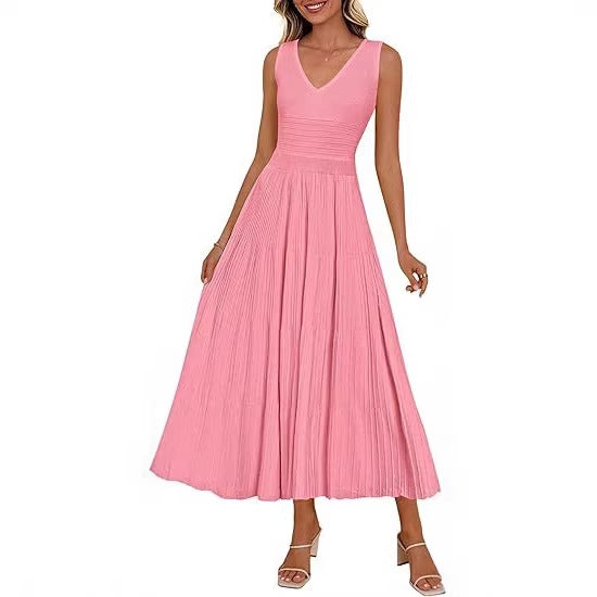 Damen Plisseekleid mit V-Ausschnitt und weitem Saum Echo Archiv