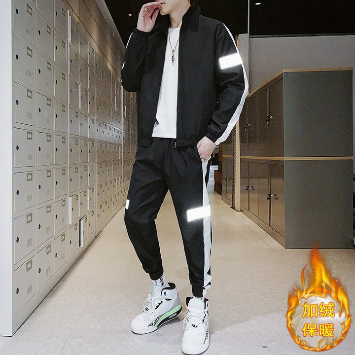 Herren Athleisure-Trackset im Retro-College-Look mit Kontraststreifen, reflektierenden Paneelen & elastischem Saum Echoarchiv