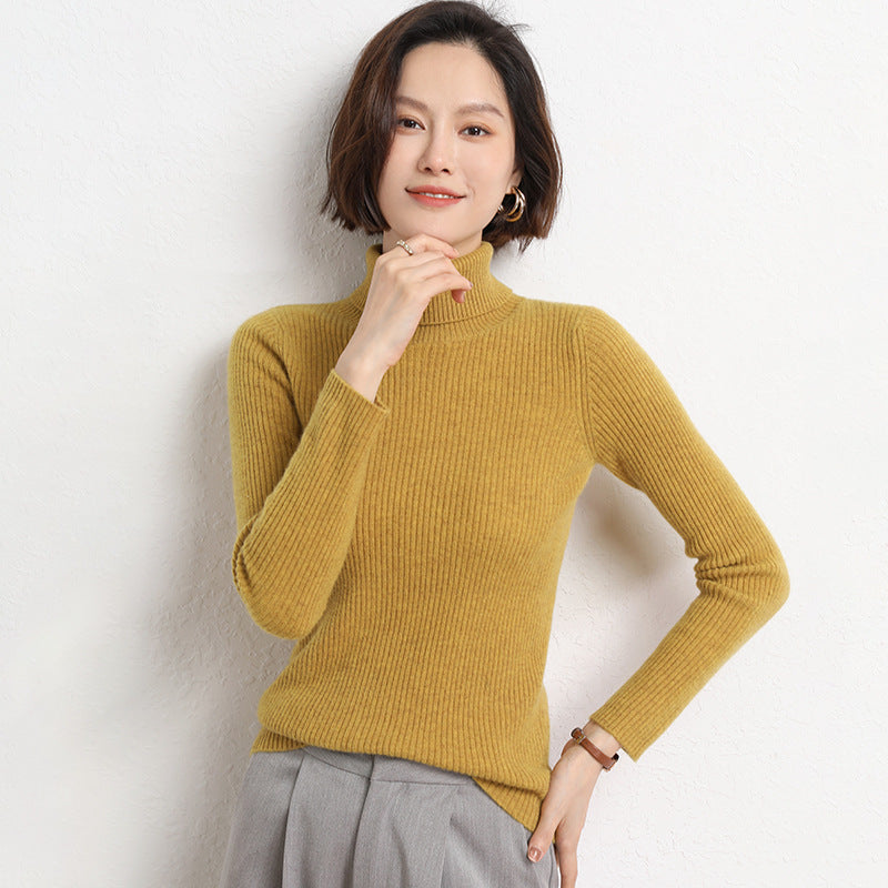 Damen Taillierter Feinstrick-Rollkragenpullover mit feiner Rippenstruktur und Kaschmir-Optik Echoarchiv