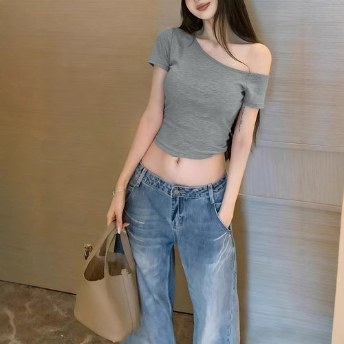 Damen lässiges Crop-Top im Off-Shoulder Stil Echo Archiv