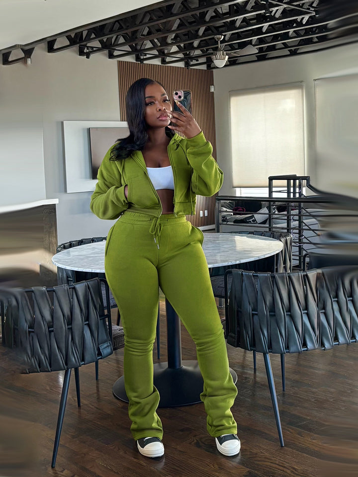 Damen nan kurz geschnittenes Zip-Hoodie und Highwaist-Jogginghose-Set mit Kordelzug und leicht gerafften Knöchelabschlüssen Echo Archiv