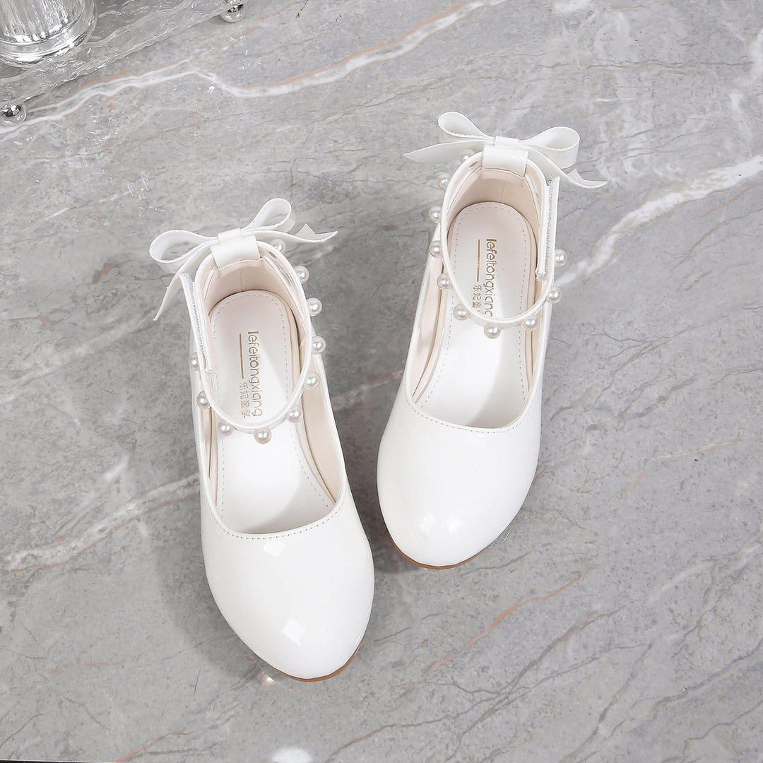 Mädchen Ballerinas mit Perlen- und Schleifenverzierung Echo Archiv