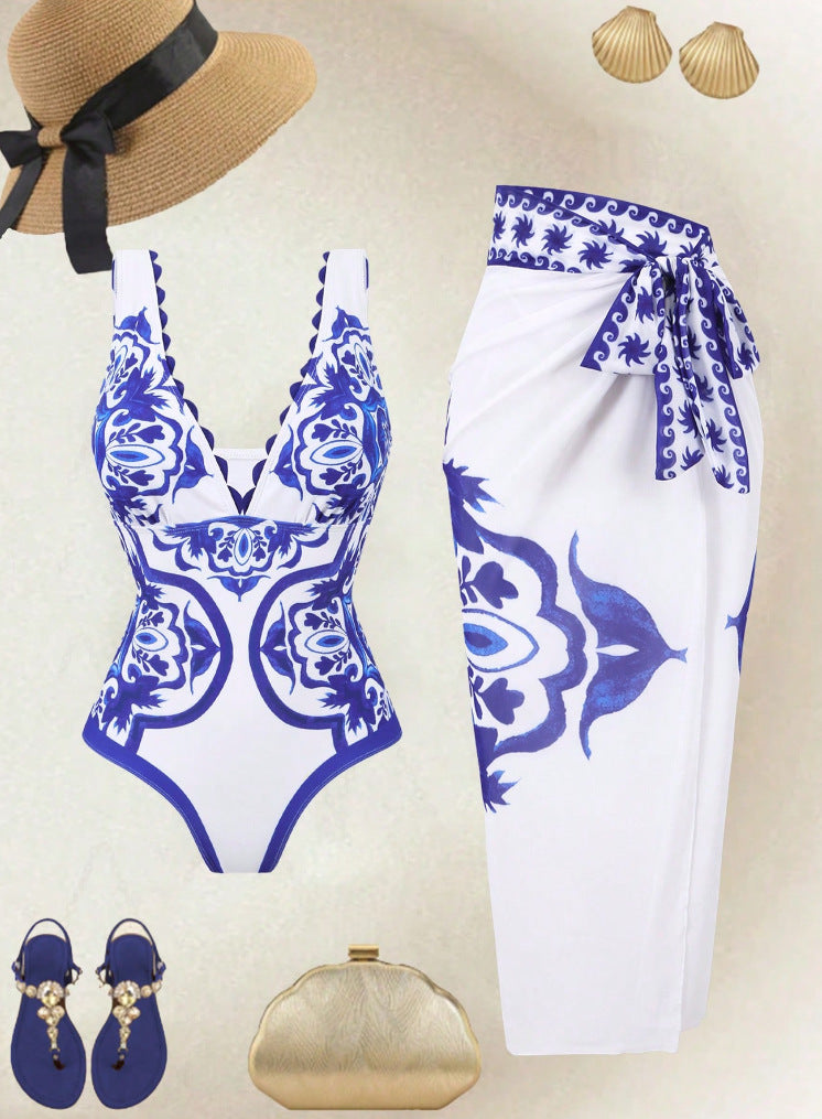 Damen Badeanzug mit femininen Jacquard-Muster und passendem Wickelrock Echo Archiv