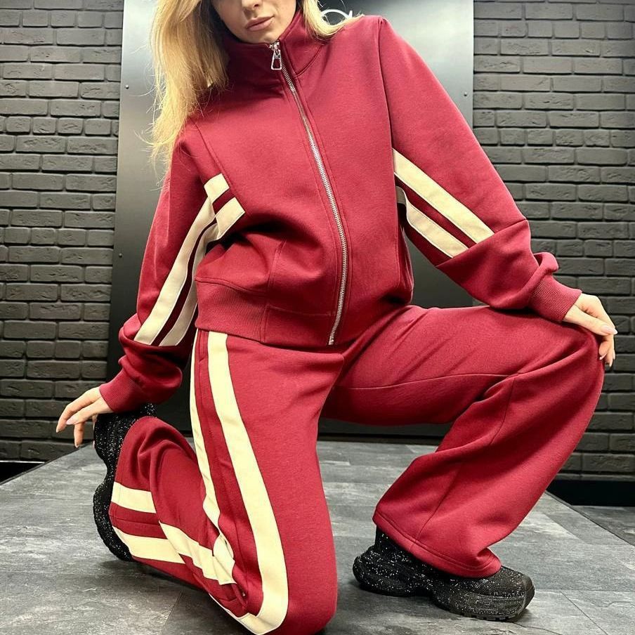 Damen nan athletisches Zweiteiler-Set aus French Terry mit Reißverschluss Cropped Jacke und weitem Highwaist Jogger Echo Archiv
