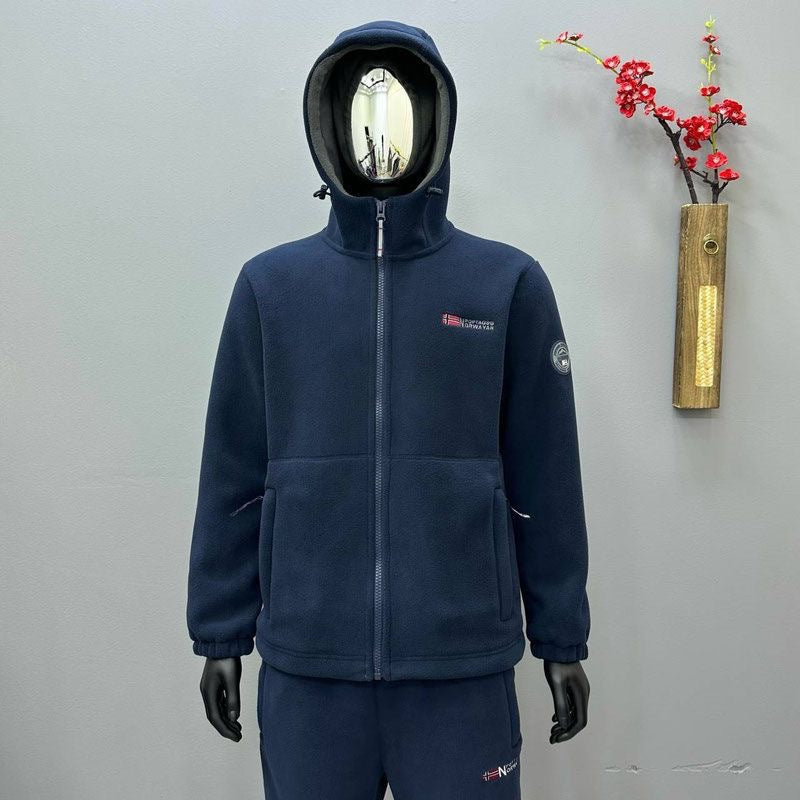 Herren Fleece-Kapuzenjacke mit windabweisender Oberfläche und Reißverschlusstaschen Echo Archiv