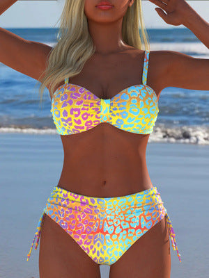 Damen Bikini-Set mit gepolstertem Balconette-Oberteil und höhenverstellbaren Badeshorts Echo Archiv