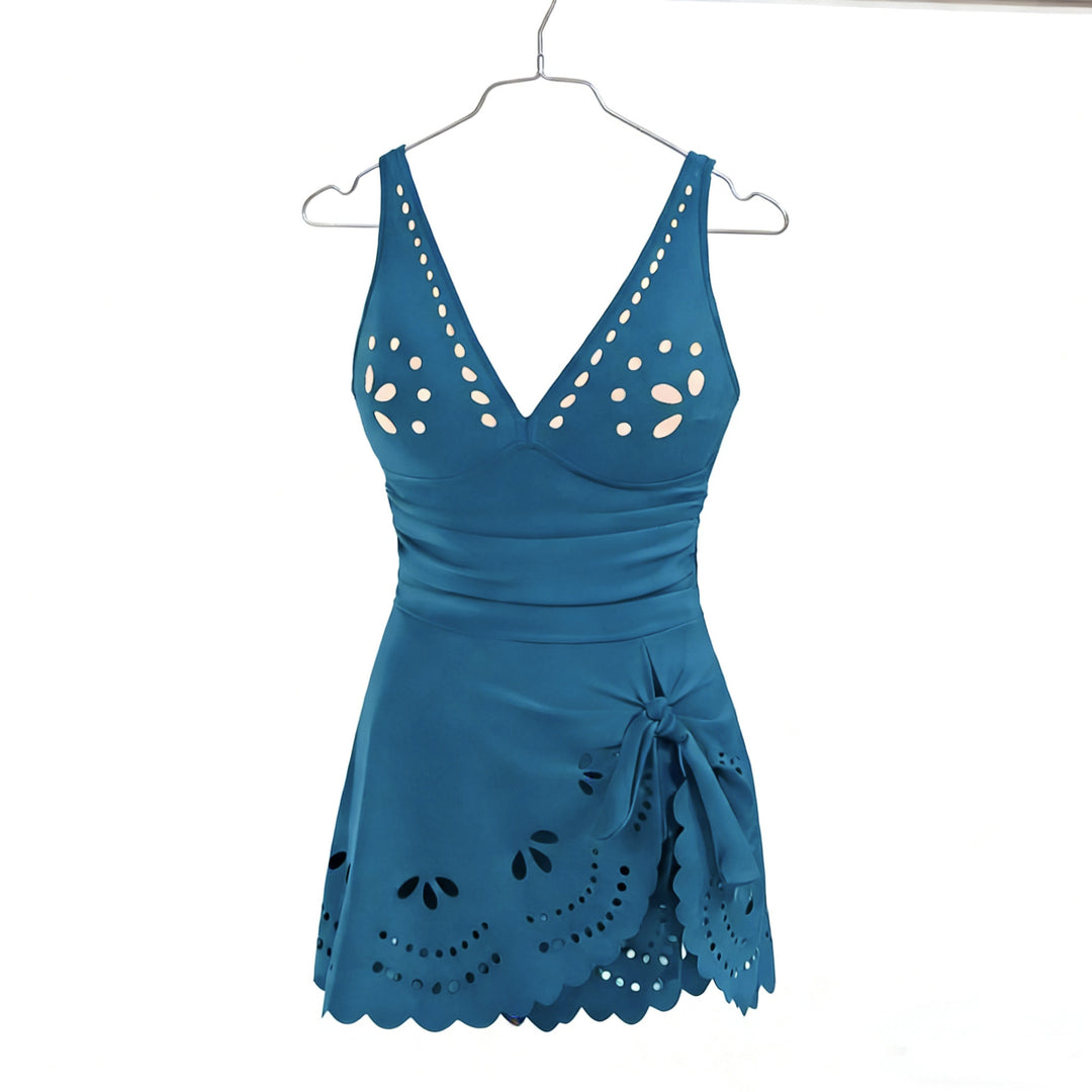Damen Bademode mit raffinierten Cut-Outs Echo Archiv