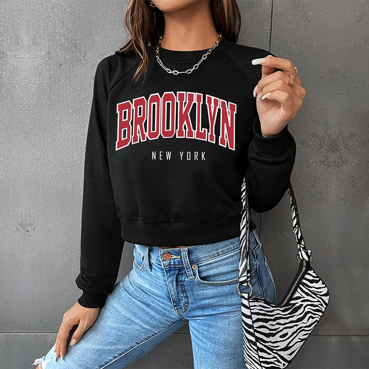 Damen Cropped College-Sweatshirt mit Rundhalsausschnitt, Raglanärmeln und Brooklyn-Print Echoarchiv