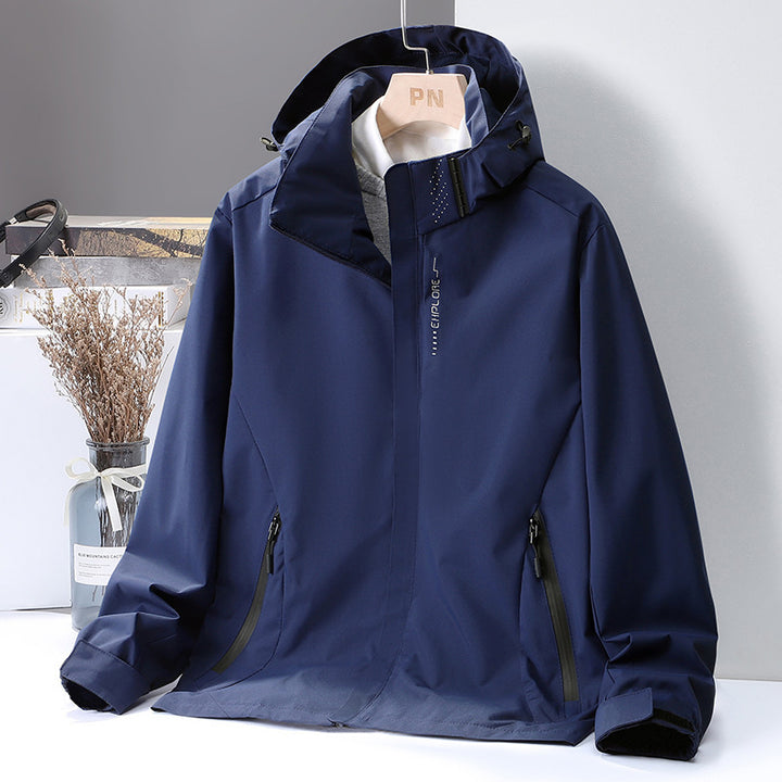 Damen Leichte Softshell-Kapuzenjacke mit winddichter Sturmleiste und verdeckten Reißverschlusstaschen – Célinea