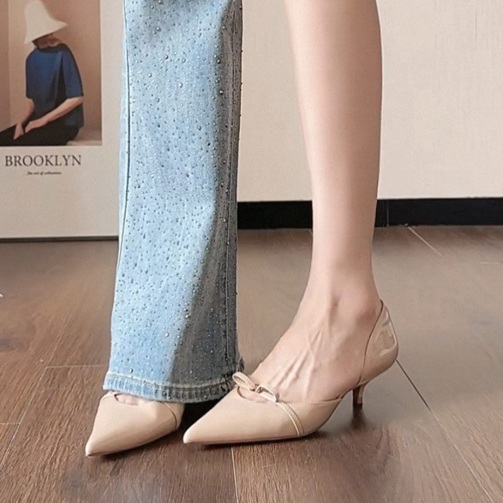 Damen Elegante Lack‑D'Orsay‑Pumps mit spitzer Zehenkappe, niedrigem Kittenabsatz und zartem Zierriemchen – Lioré