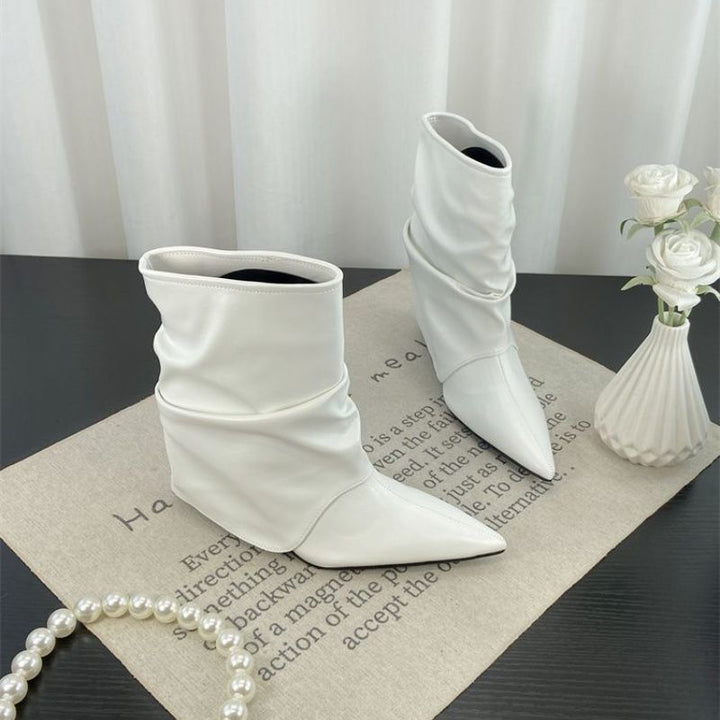Damen Schlupf-Stiefelette mit gerafftem Schaft und eleganter Spitzkappe Echo Archiv
