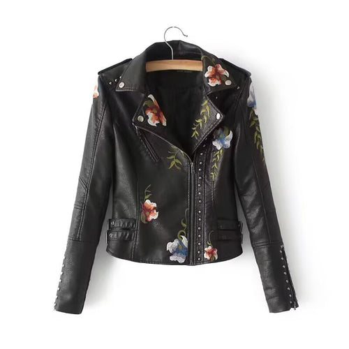 Damen Kurz‑Bikerjacke aus veganer Lederoptik mit bestickten Blumenapplikationen und Nieten Echoarchiv
