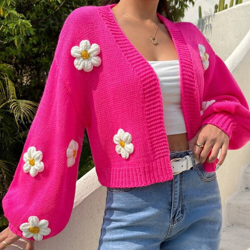 Damen Strickjacke mit floralen Applikationen und lockerer Passform – Veloura