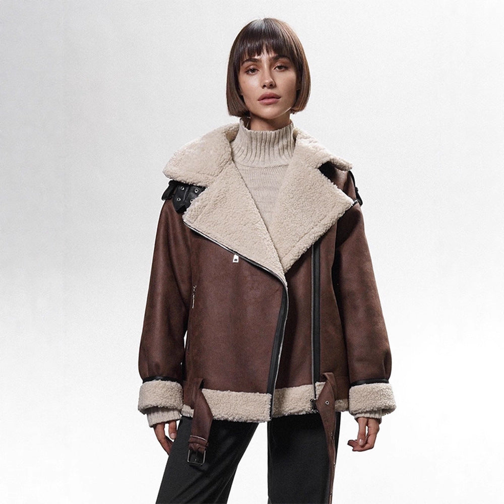 Damen Oversized Bikerjacke mit Teddyfell-Futter und verstellbaren Gürteln Echoarchiv