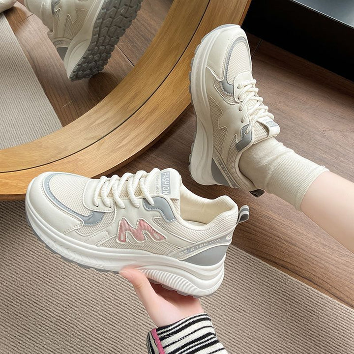 Damen Volumen‑Sneaker im Retro‑Chunky‑Design mit atmungsaktivem Mesh – Névara