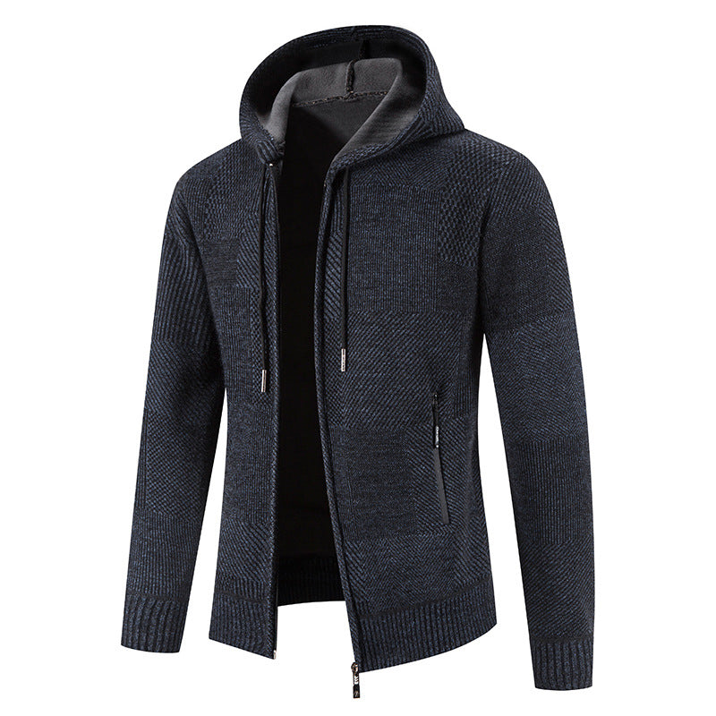 Herren Strickjacke mit Kapuze und modernen Strukturelementen Echoarchiv