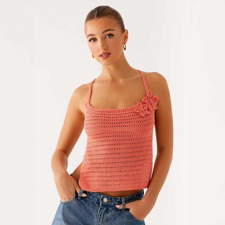 Damen gehäkeltes Top mit floralen Akzenten Echo Archiv