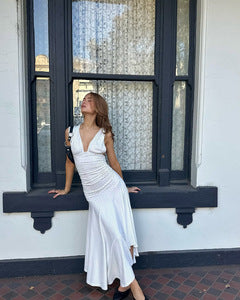 Damen elegantes Wickelkleid mitseitlichem Schlitz und dekorativen Rüschen Echo Archiv