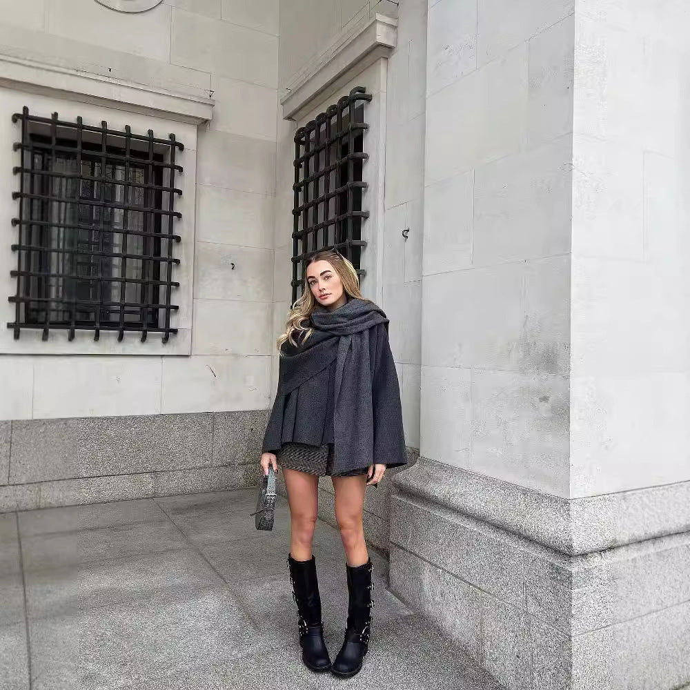 Damen Lagenlook-Poncho mit Ärmeln und Knopfkragen Echo Archiv
