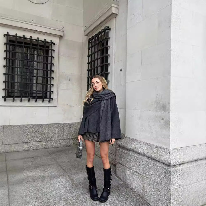 Damen Lagenlook-Poncho mit Ärmeln und Knopfkragen Echo Archiv