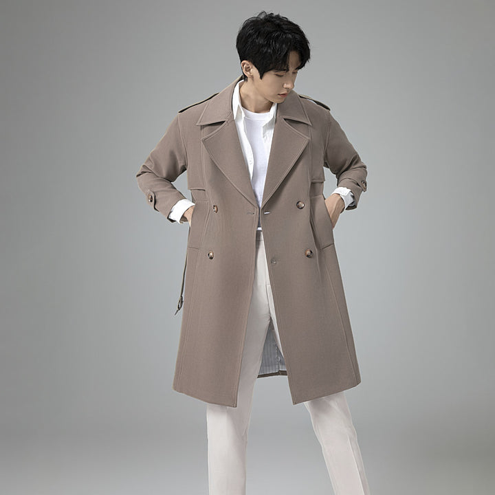 Herren Doppelreihiger Trenchcoat mit Taillengürtel und klassischem Revers Echoarchiv