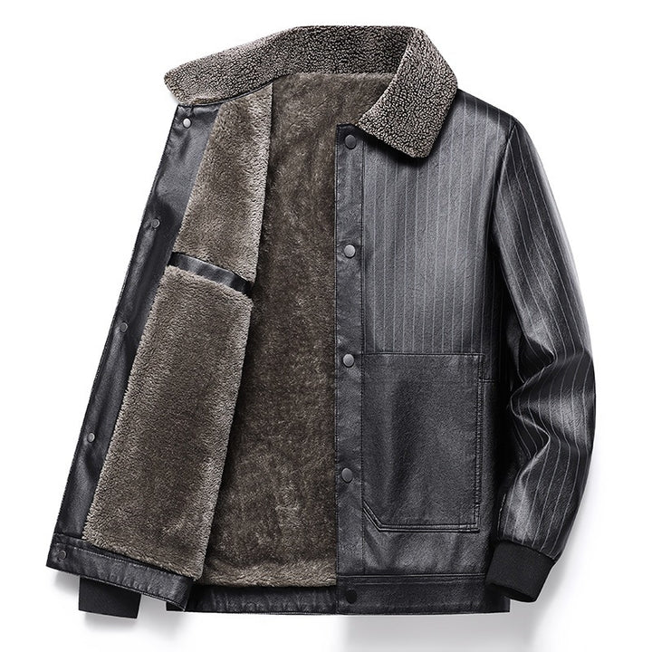 Herren Kunstleder-Blouson mit Sherpa-Kragen, wärmendem Teddyfutter und Nadelstreifen-Detail Echoarchiv