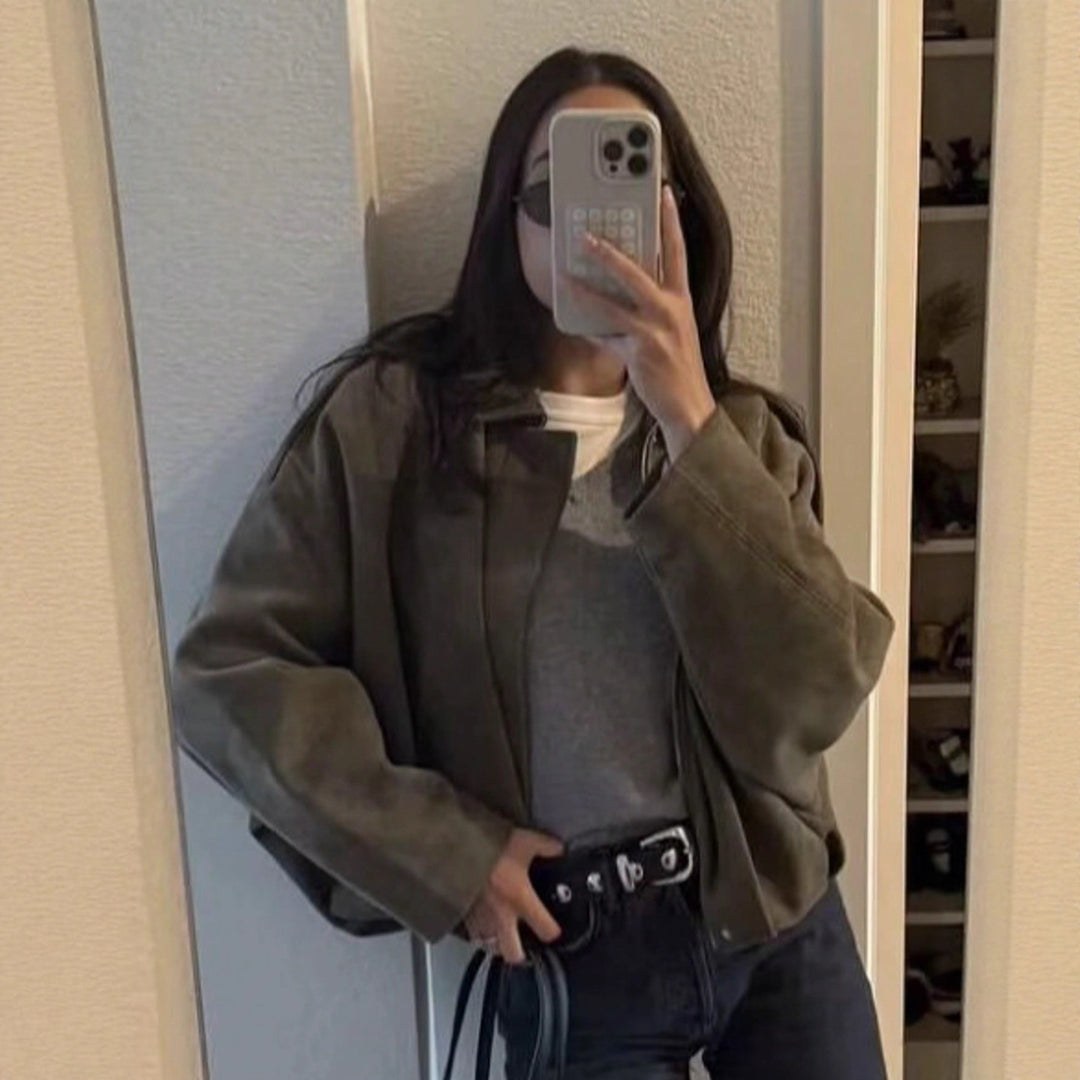 Damen nan weite Kurzjacke mit Ballonbund, verdecktem Verschluss und Schulterklappen Echo Archiv