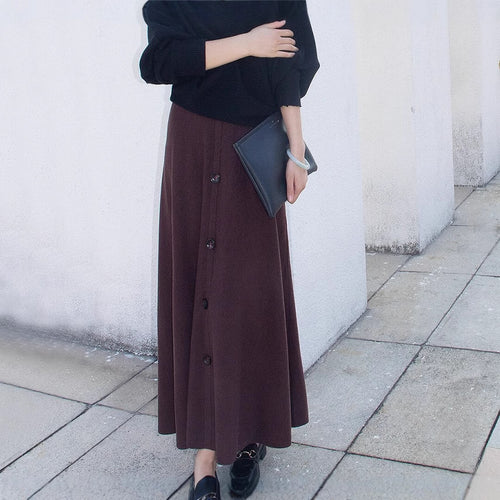 Damen Langer Faltenrock mit Knopfdetails Echo Archiv