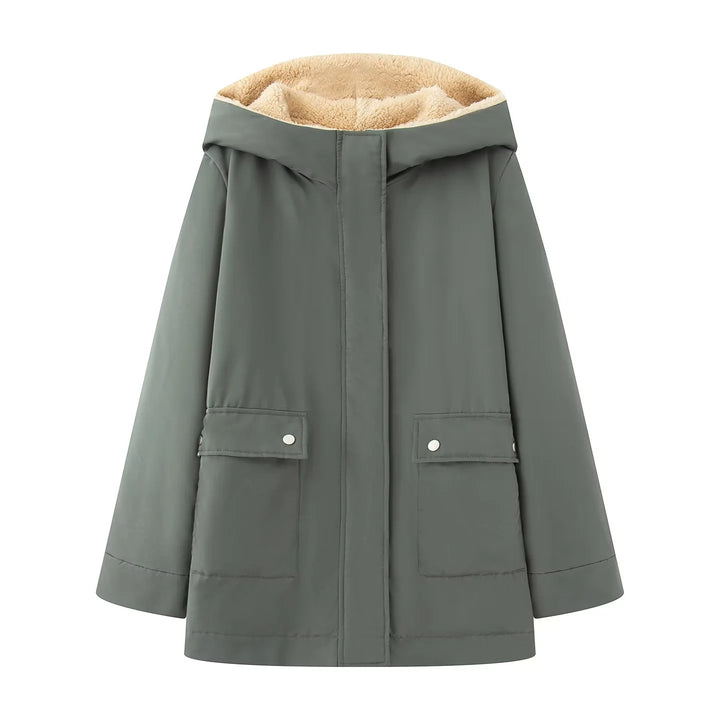 Damen gefütterte Kapuzenparka mit Teddyfutter, verdeckter Reißverschluss und großen Pattentaschen – Montévia