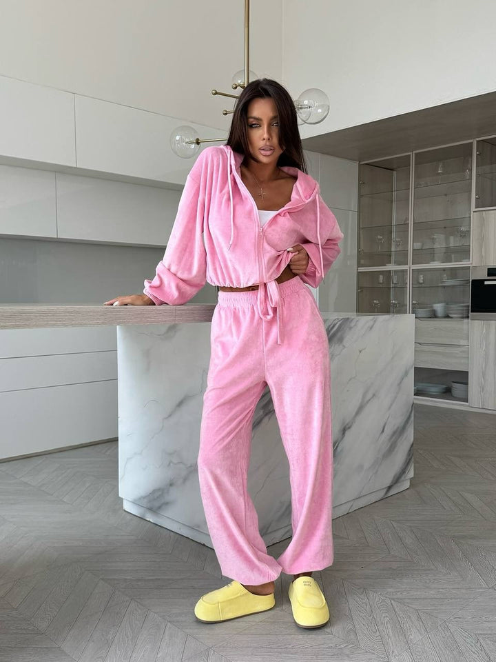Damen weiches Velours Lounge-Set mit Kapuzenjacke, Reißverschluss und weiten Komforthosen – Auréline