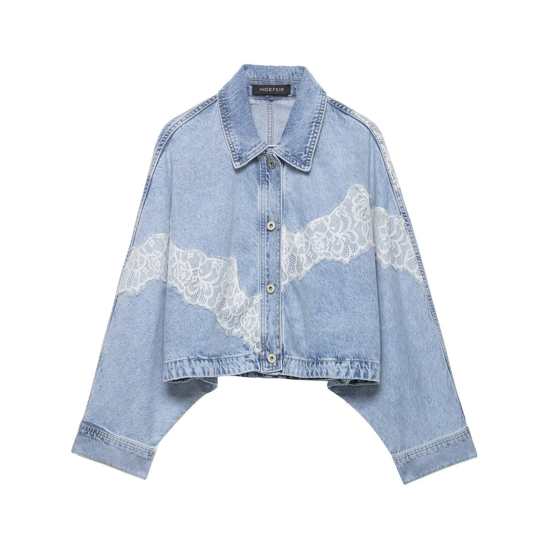 Damen Kurz geschnittene Oversize-Jeansjacke mit Spitzendetail und Fledermausärmeln Echo Archiv