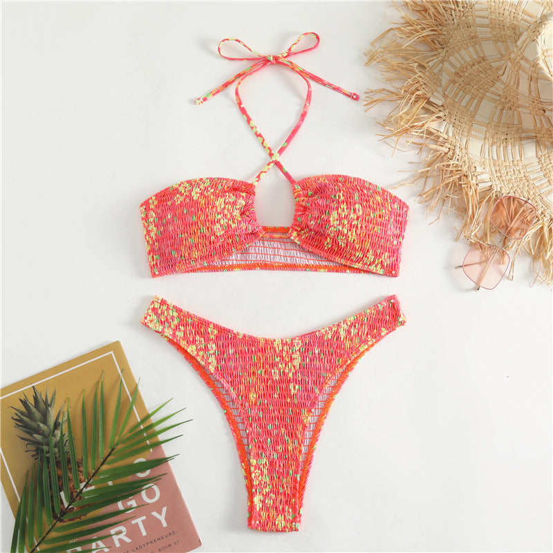 Damen Bandeau-Bikini mit verspieltem Wickeldetail und buntem Design Echo Archiv