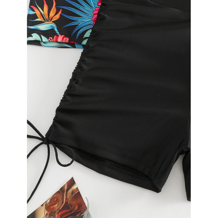 Damen Surf-Badeanzug-Set mit floralem Kurzärmel-Oberteil und komfortablen Shorts Echo Archiv