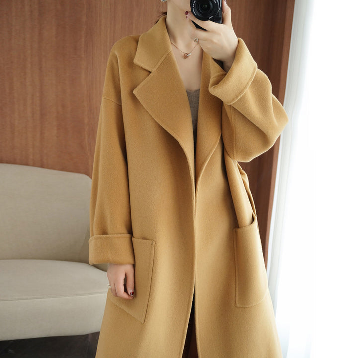 Damen Eleganter Wollmantel mit oversized Schnitt Echoarchiv