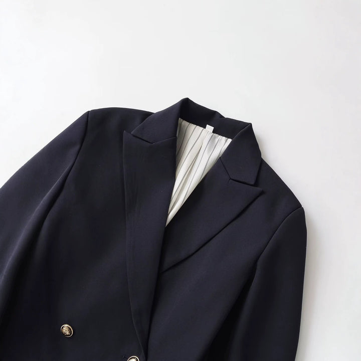 Damen Doppelreihiger Longblazer mit markanten Goldknöpfen und strukturierter Schulter Echo Archiv