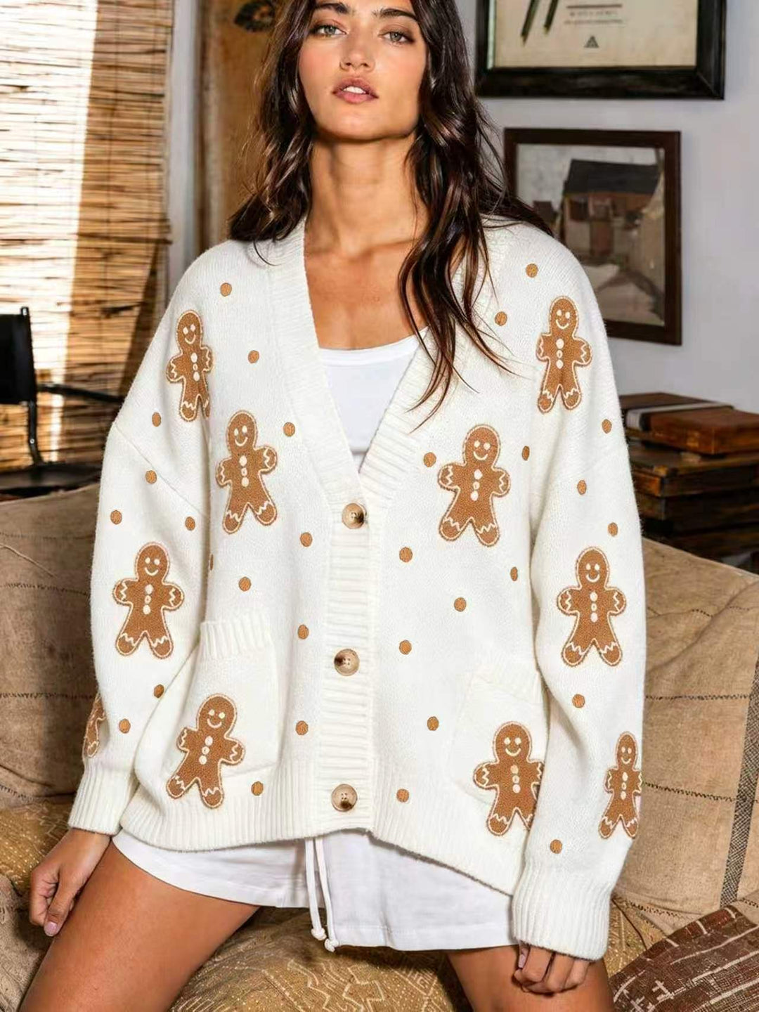 Damen nan oversized Strickcardigan mit Lebkuchenstickerei und tiefem V-Ausschnitt Echo Archiv