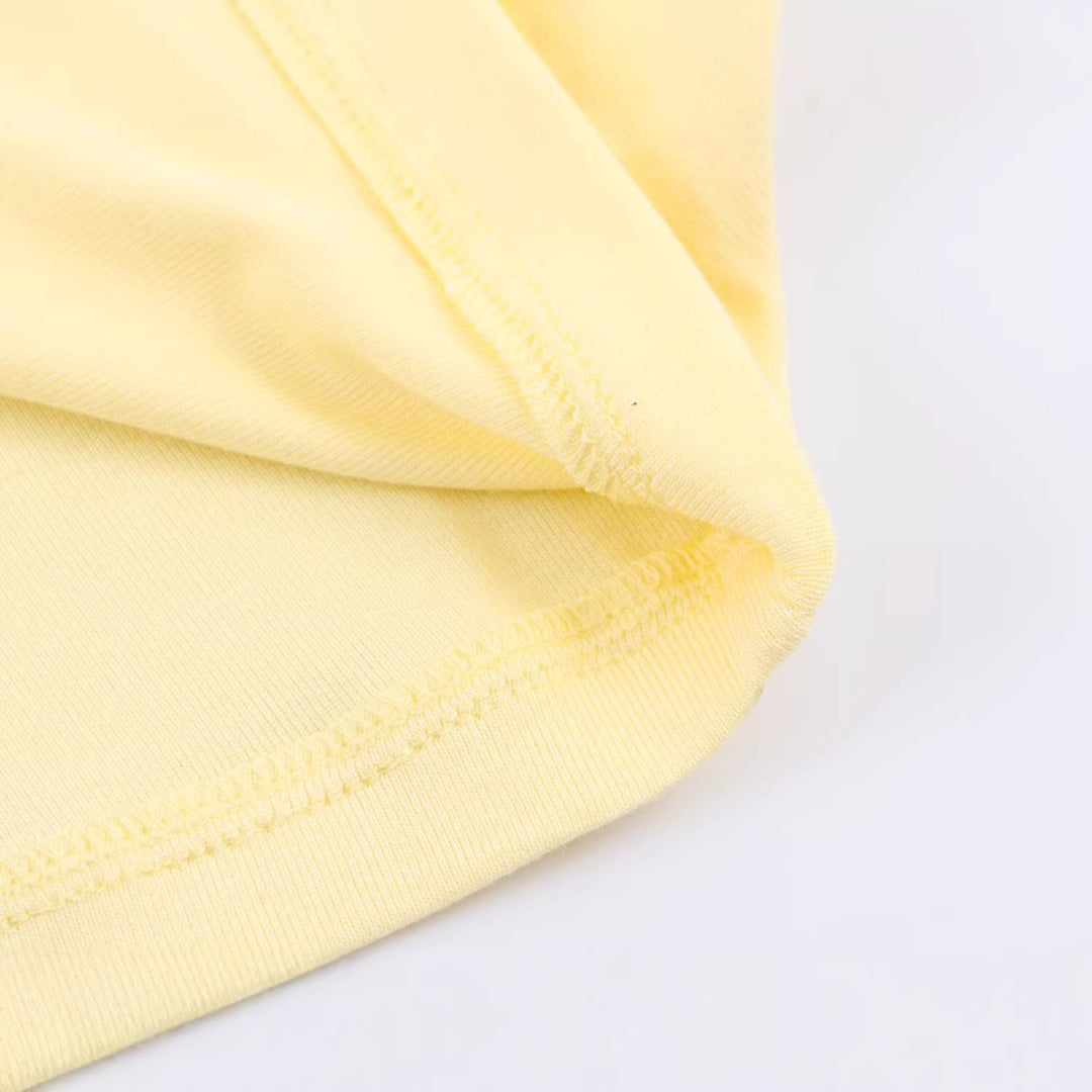 Damen Asymmetrisches Rollkragen-Shirt mit einarmigem Cape-Detail Echoarchiv