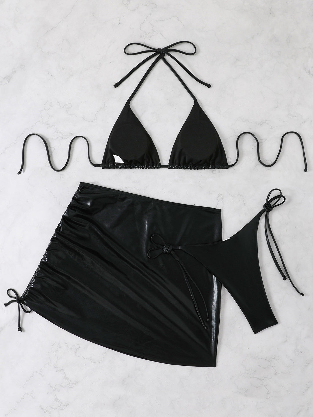 Damen Bikini-Set mit glänzendem Triangel-Oberteil und hohem Taillenschnitt Echo Archiv