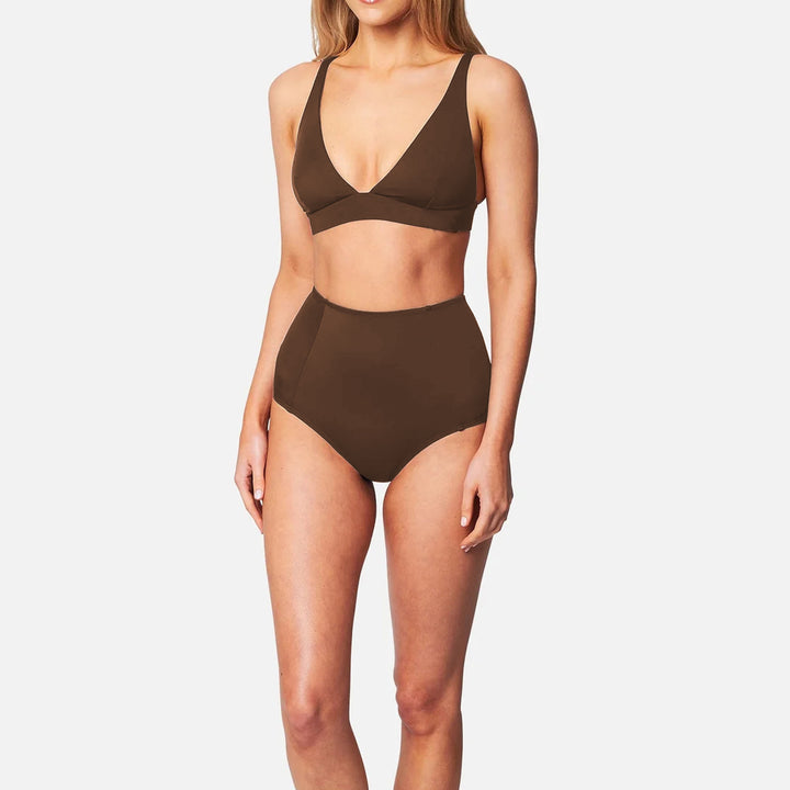 Damen Hochgeschnittener Bikini mit vorteilhaftem Schnitt Echo Archiv